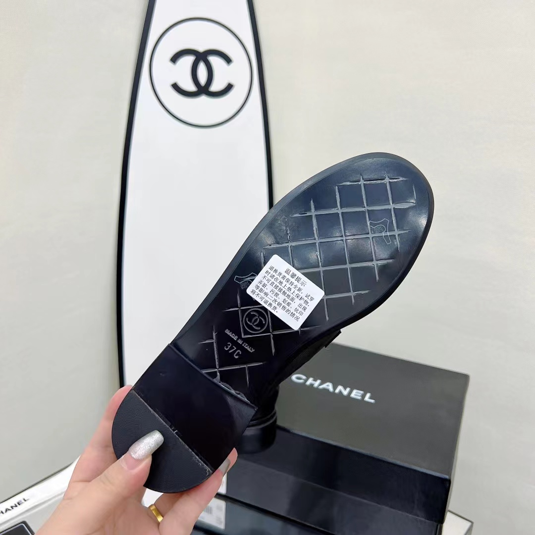 Chanel CC Classic Loafers - Image 5