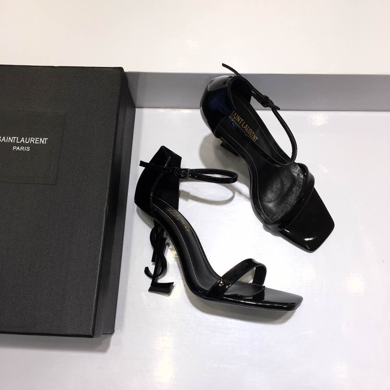CASSANDRA FLAT SANDALS IN SMOOTH LEATHER - Image 8