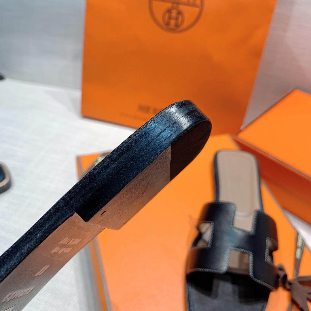 Hermès Oran Sandal - Image 8