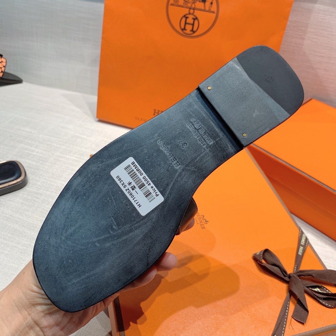 Hermès Oran Sandal - Image 7
