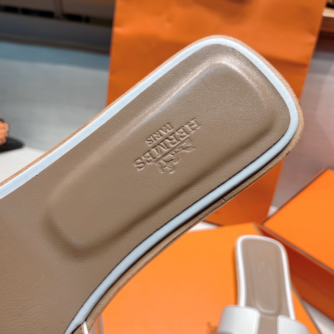 Hermès Oran Sandal - Image 7