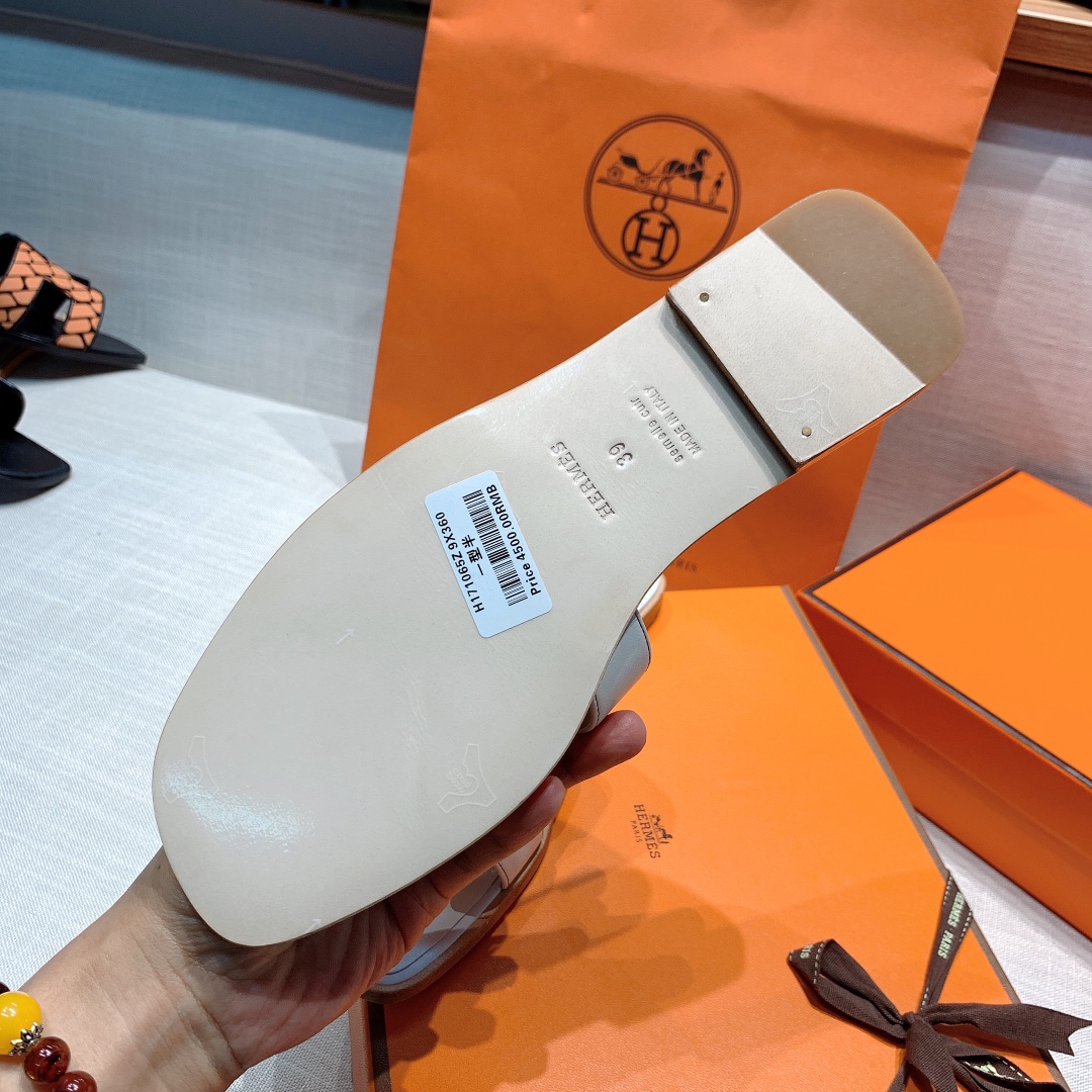 Hermès Oran Sandal - Image 6