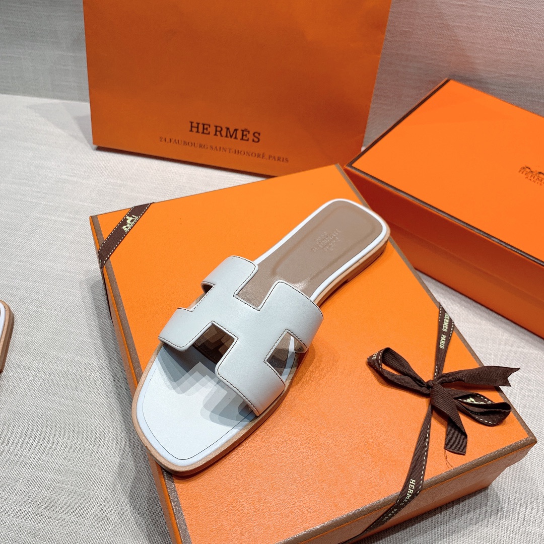 Hermès Oran Sandal - Image 3