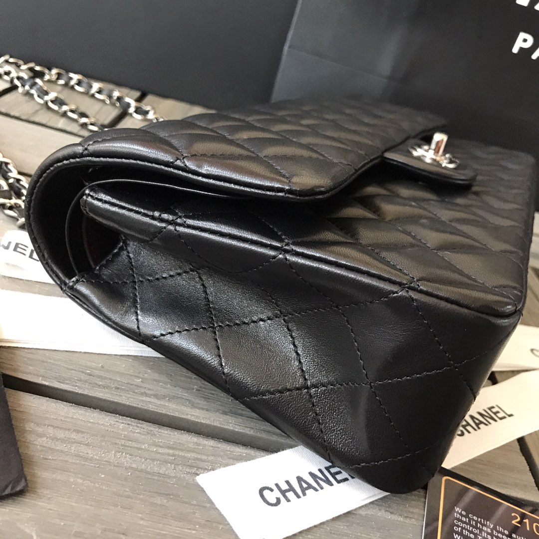 Chanel Flap Bag - Image 3