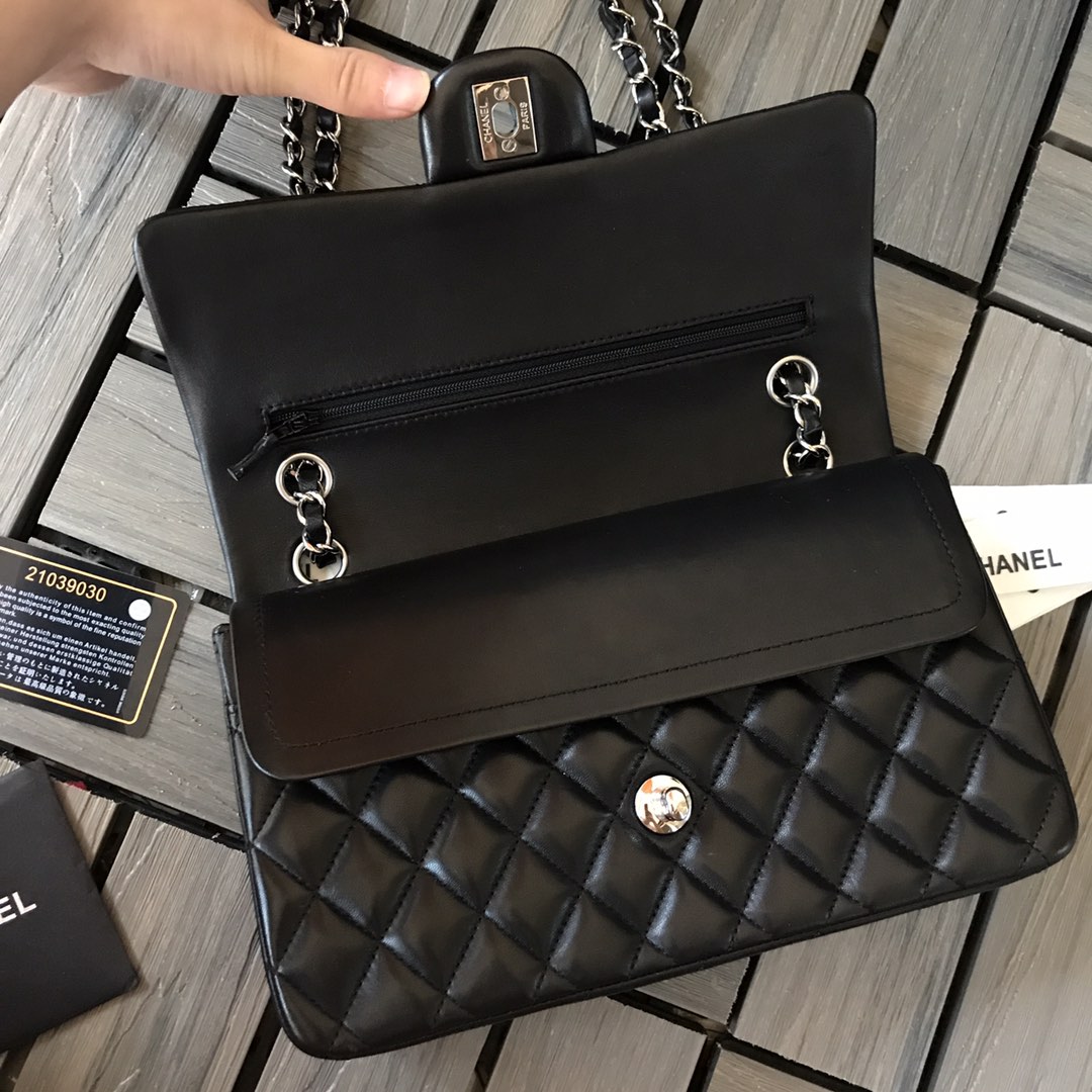 Chanel Flap Bag - Image 7