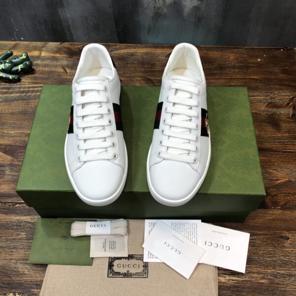 Gucci Bee Print Sneaker