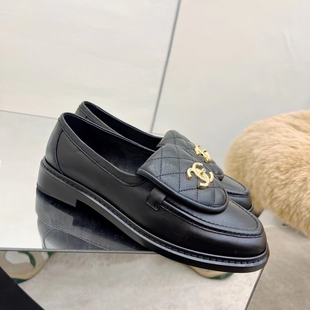 Chanel CC Classic Loafers - Image 6