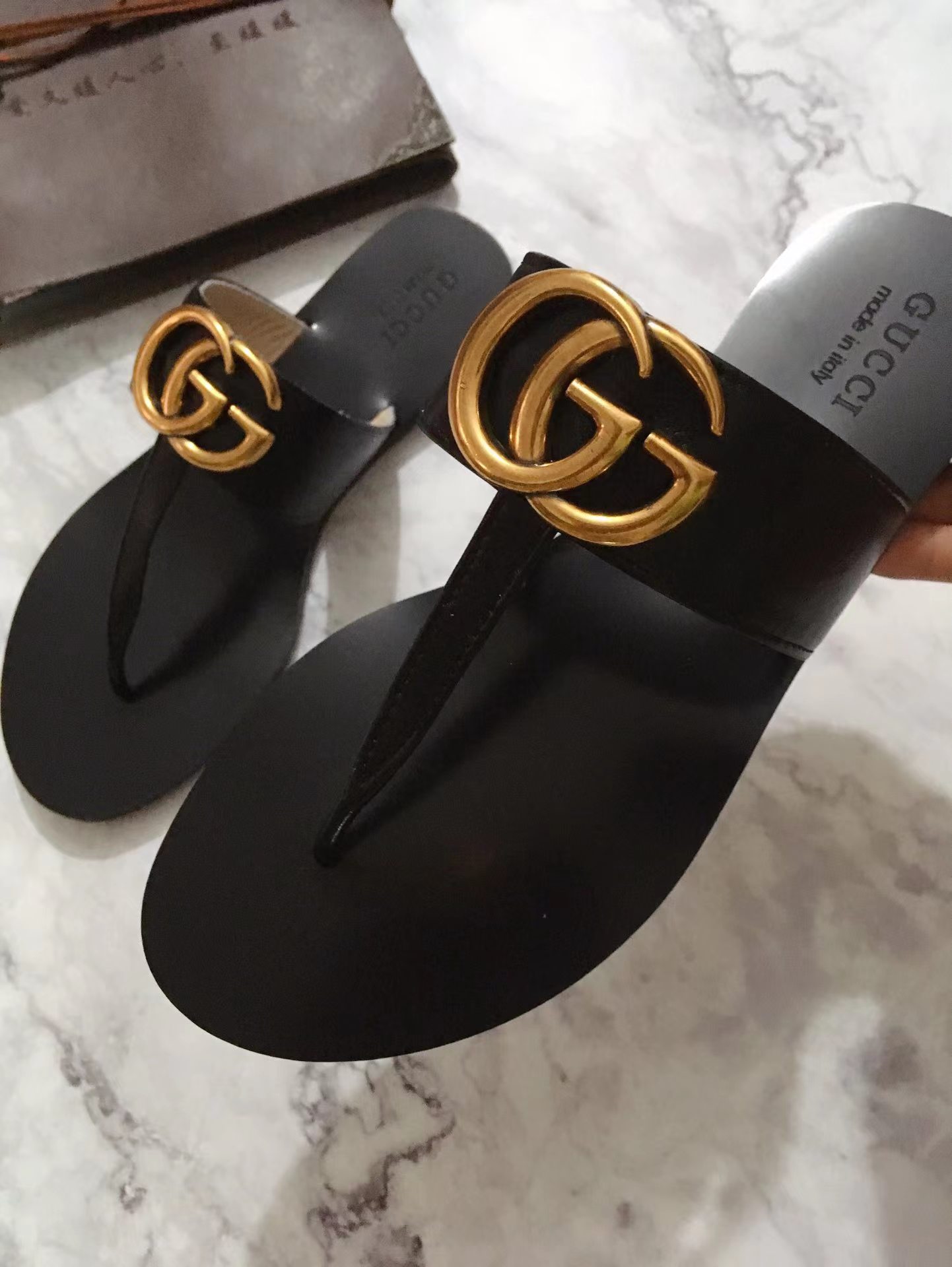 Leather thong sandal with Double G - Image 5