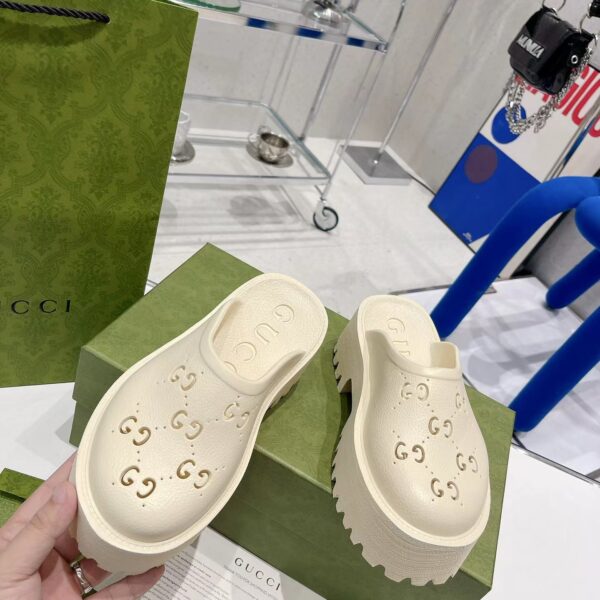 GG rubber clogs
