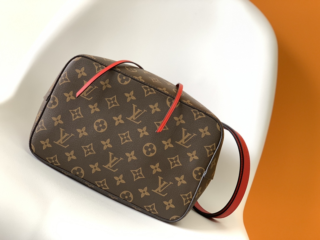 Gaston-Louis Vuitton's 1932 - Image 5