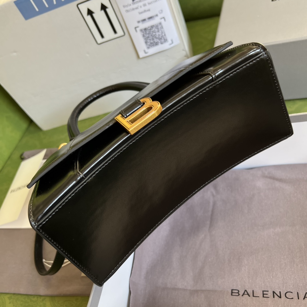 Luxury Fusion: Balenciaga × Gucci Limited Edition Drop - Image 4
