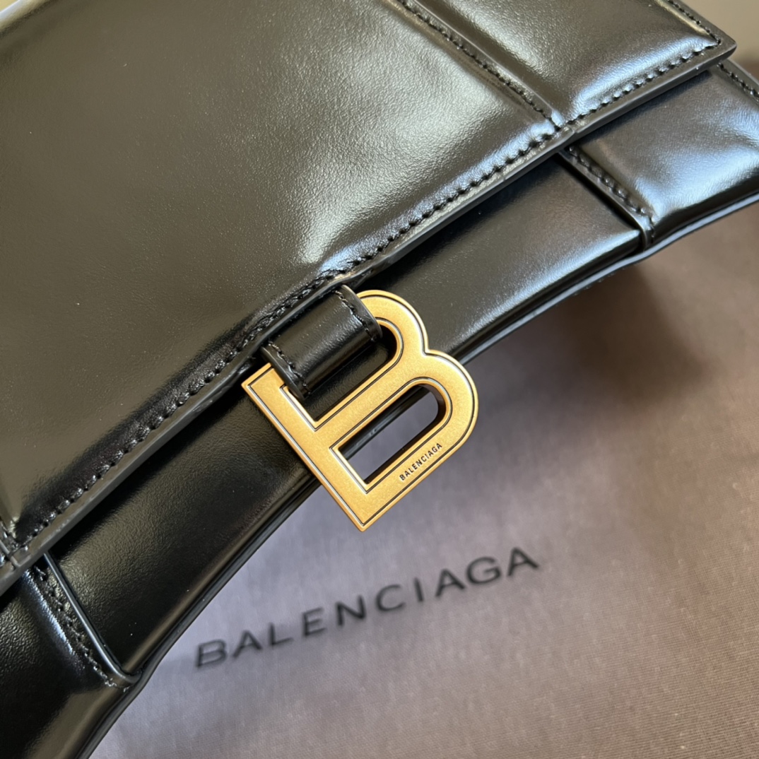 Luxury Fusion: Balenciaga × Gucci Limited Edition Drop - Image 10