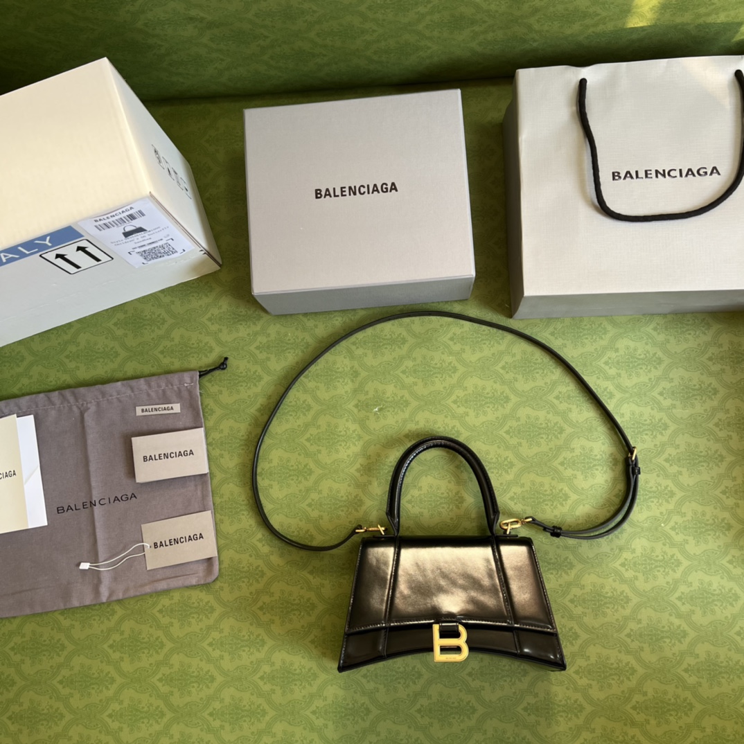 Luxury Fusion: Balenciaga × Gucci Limited Edition Drop - Image 2
