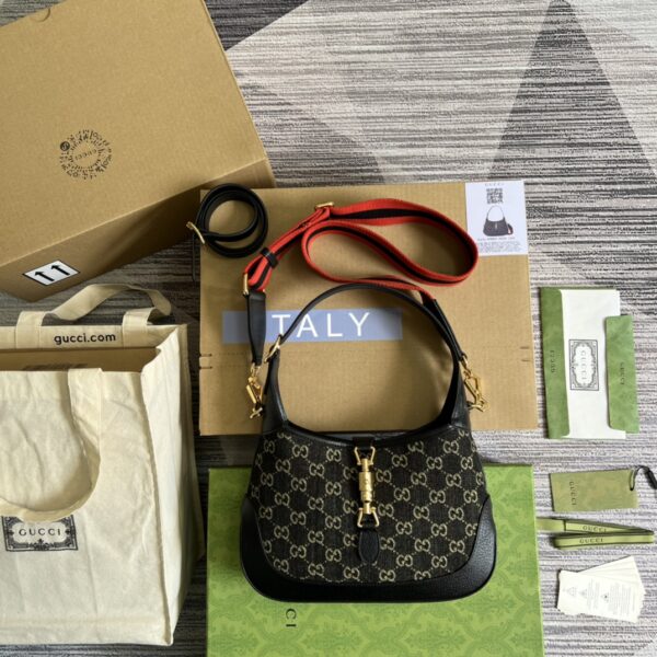 Elegant Small Handbag with Black Leather Trim & Gold Lock Accent