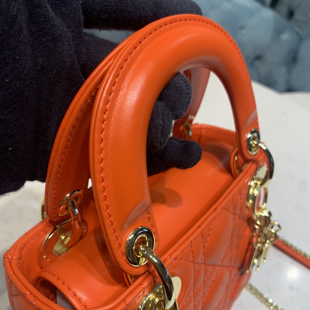 Elegant Orange Lambskin Luxury Style Women’s Handbag – Gold Tone Hardware Premium Edition - Image 4