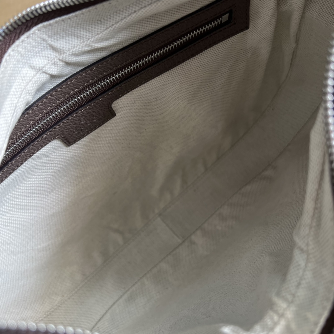 Gucci Attache Luxe Large Shoulder Bag - Image 10