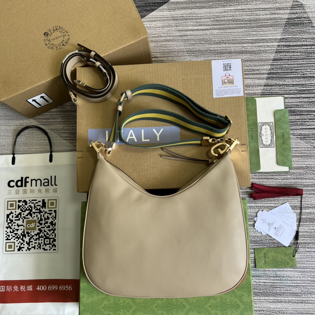 Gucci Attache Luxe Shoulder Bag
