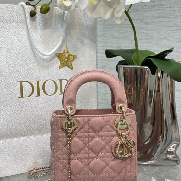 Elegant Pink Three-Section Women’s Handbag – Cherry Blossom Style