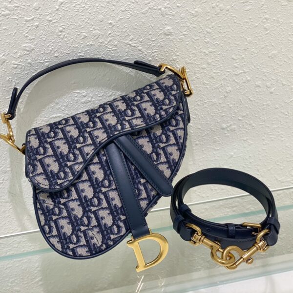 Dior Obique's iconic canvas flap tote bag [Saddle Bag]