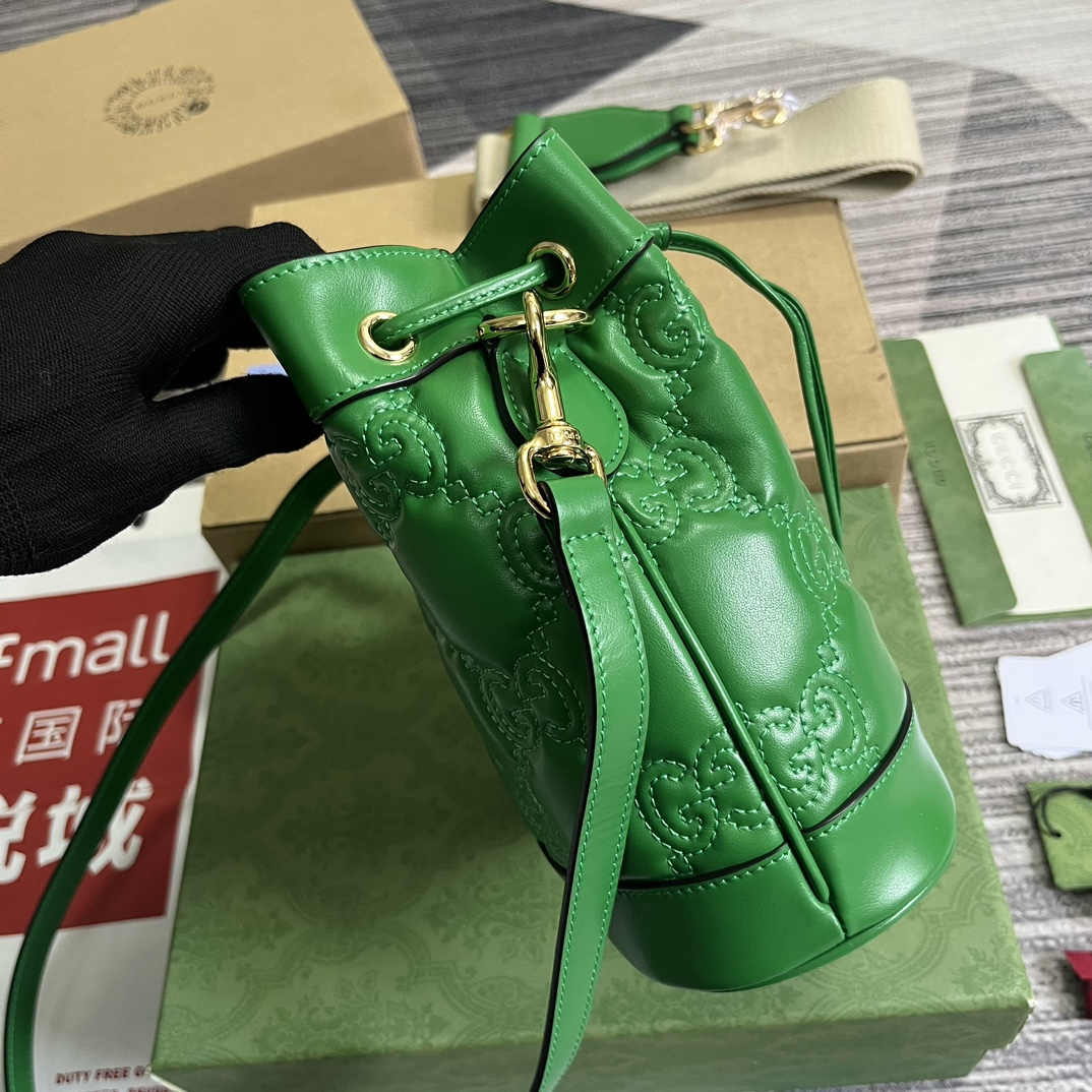 Elegant Quilted Leather Mini Bucket Bag for Women – Premium Designer Style - Image 3