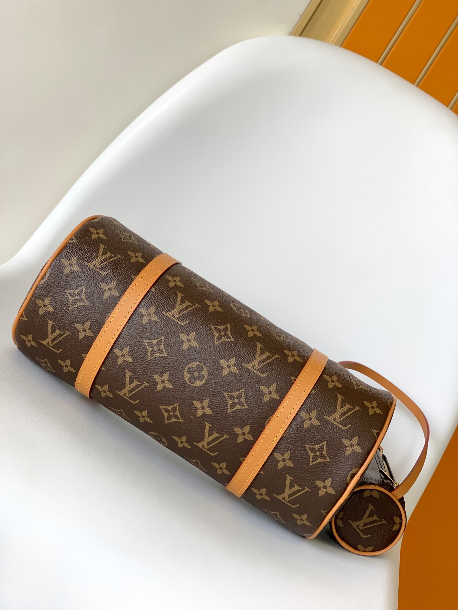M51385 Vintage-Inspired Large Round Cylindrical Mother & Daughter Bag Set - Image 4