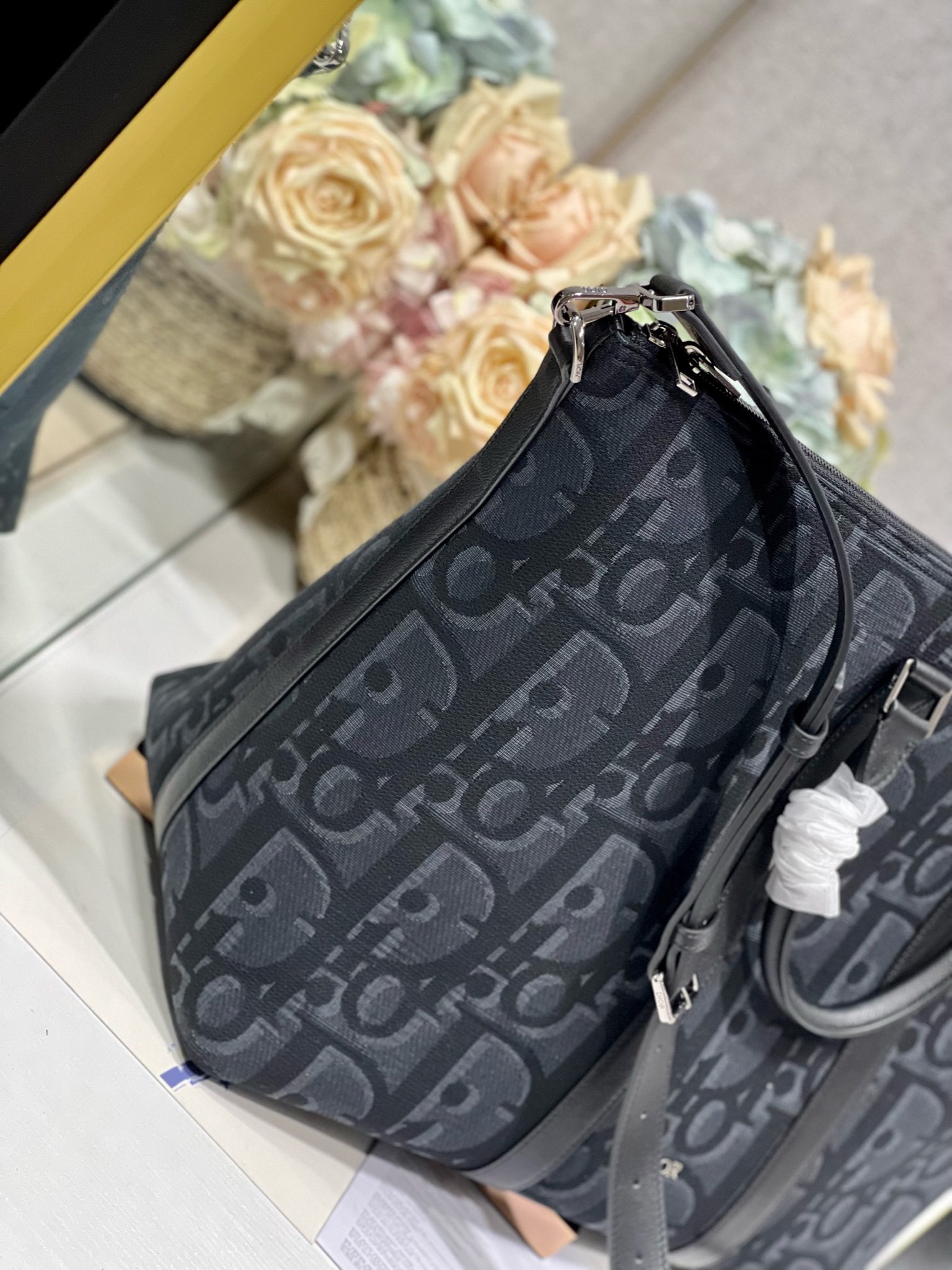 NoirVoyage 40 Elite Weekender Bag - Image 6