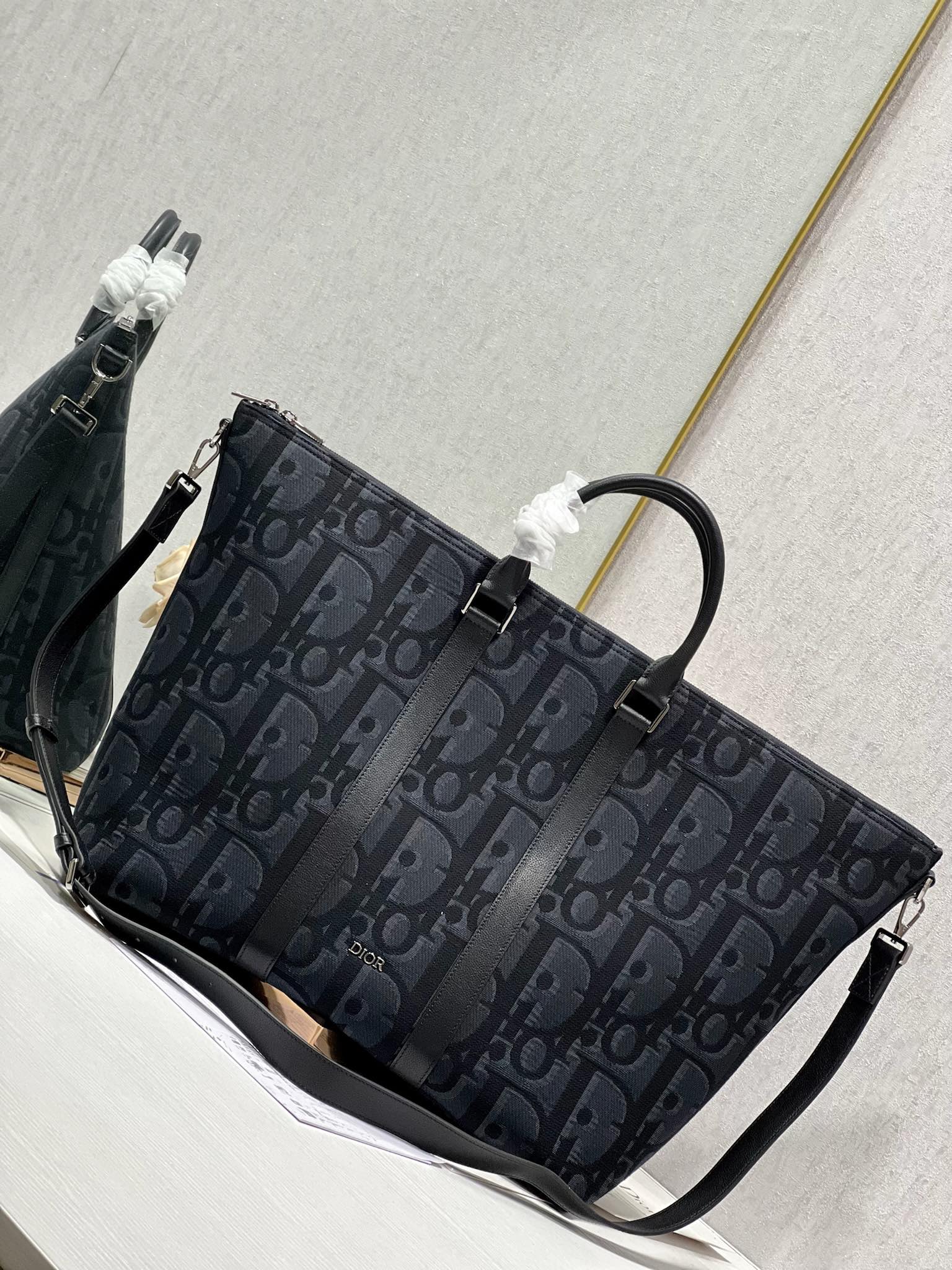 NoirVoyage 40 Elite Weekender Bag - Image 7
