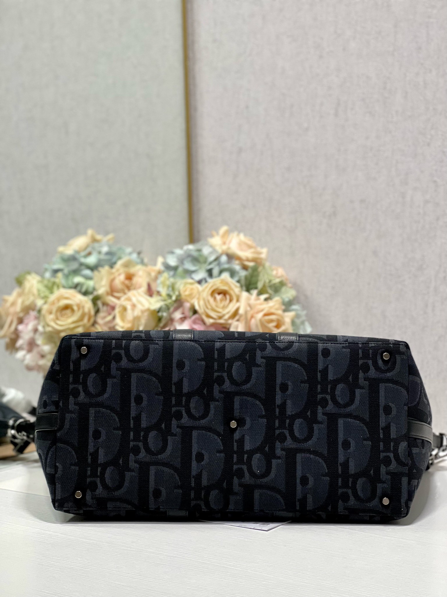 NoirVoyage 40 Elite Weekender Bag - Image 4