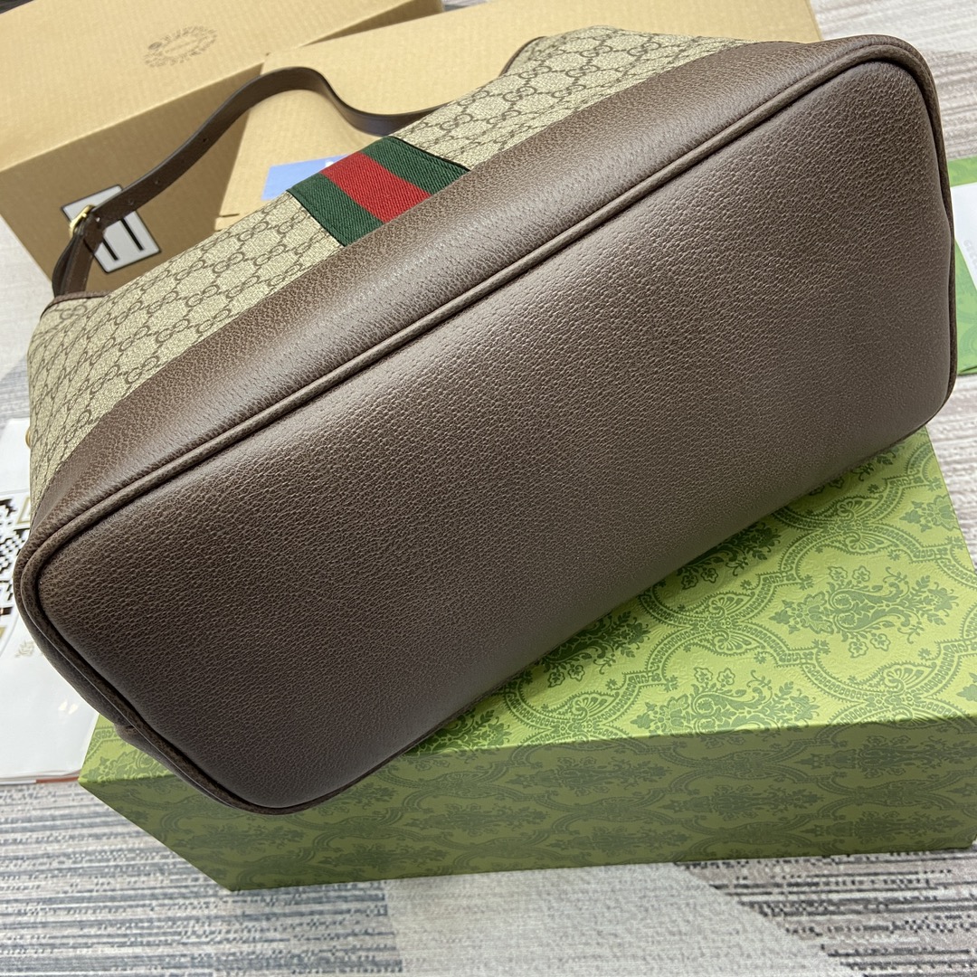 This medium-sized shoulder bag - Image 8