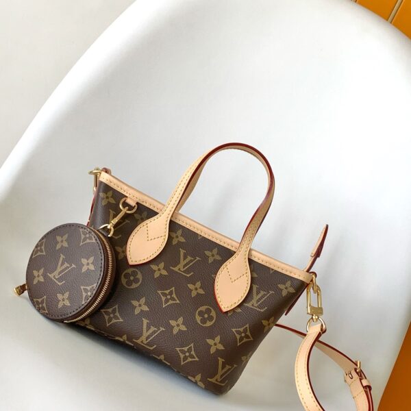 Premium Leather Shoulder Strap for Women – Adjustable Crossbody Replacement (Model M46705)