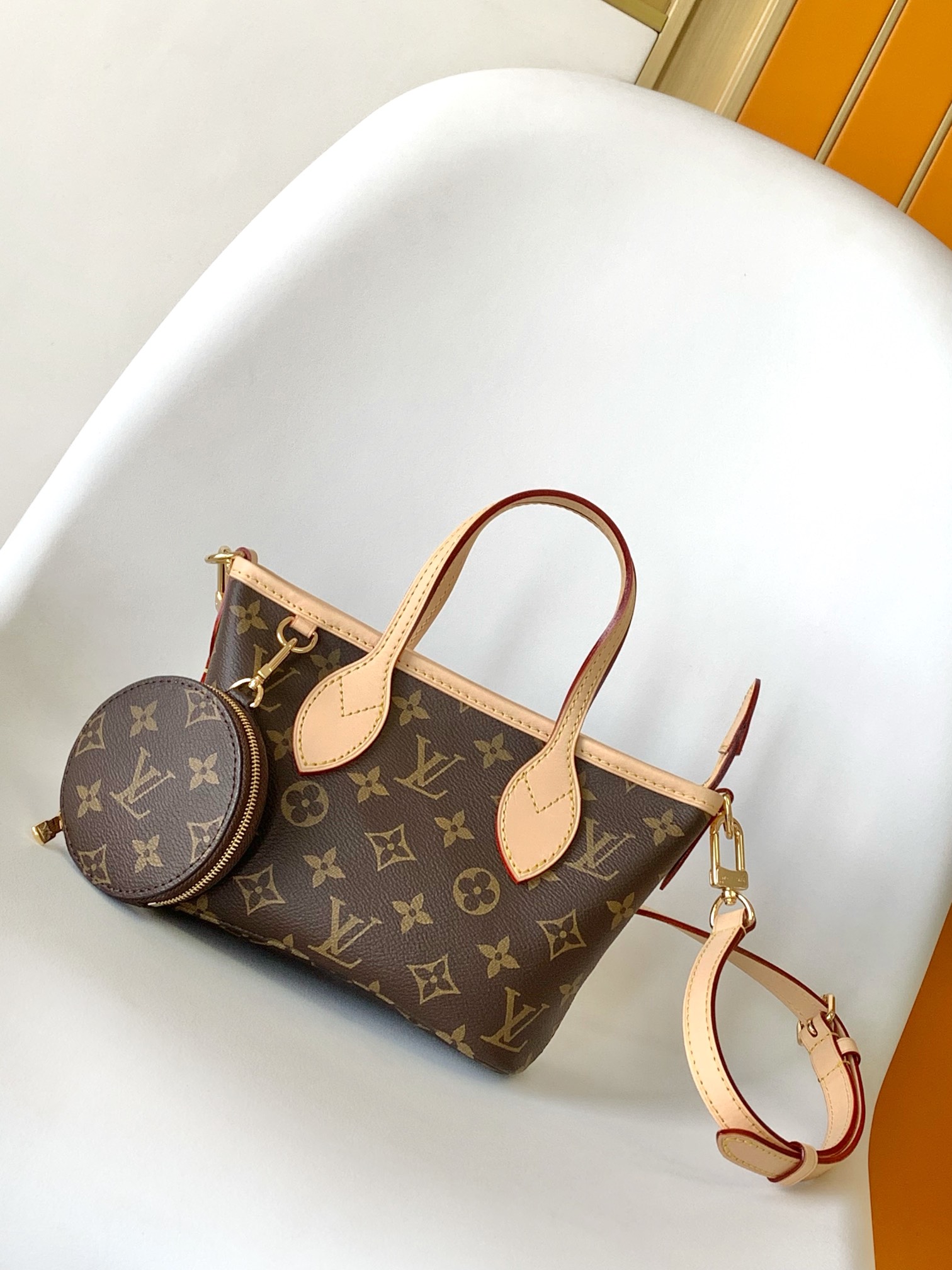 Premium Leather Shoulder Strap for Women – Adjustable Crossbody Replacement (Model M46705)