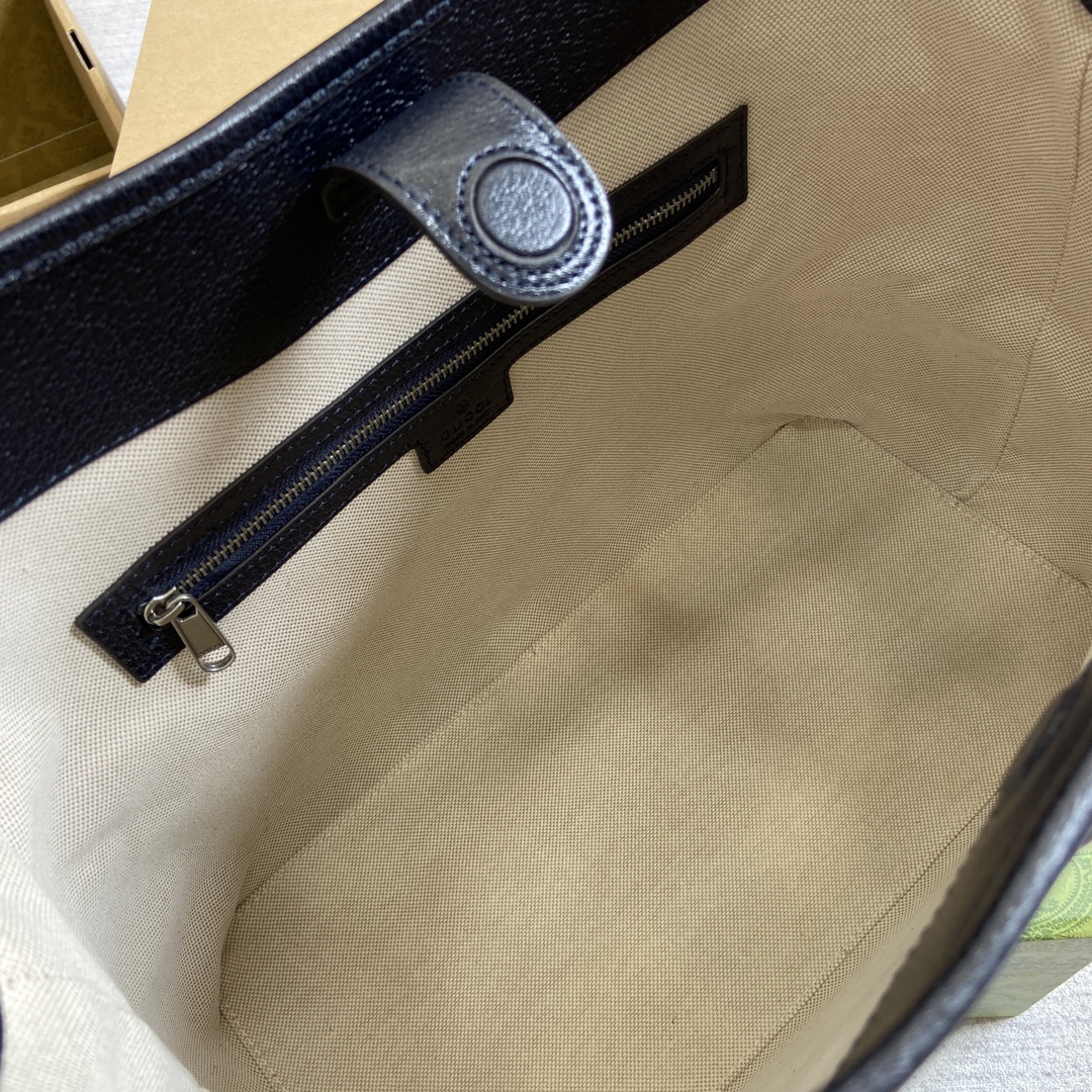 This medium-sized shoulder bag - Image 2