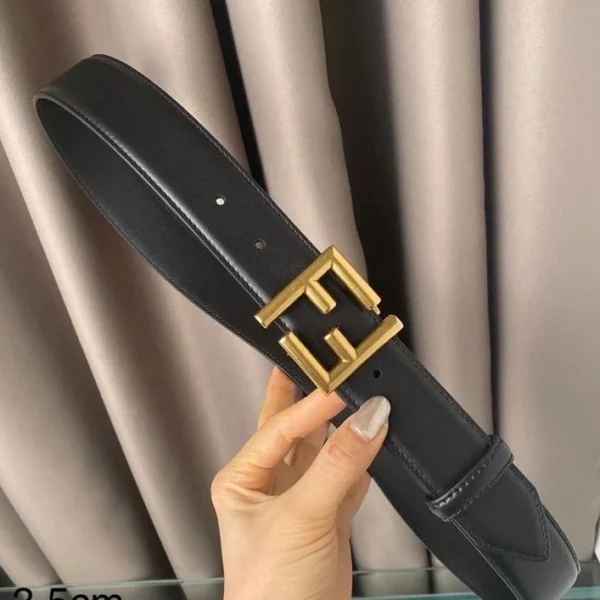 Fendi Thin Belt with Loop and FF Stud Buckle-Black