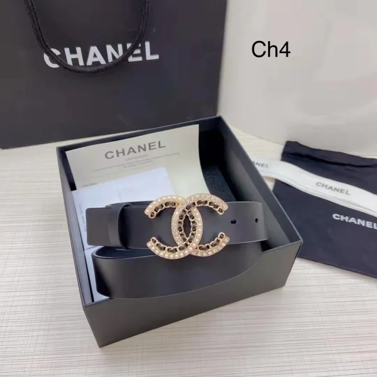 Chanel Crystal Buckel Leather Belt - Image 3
