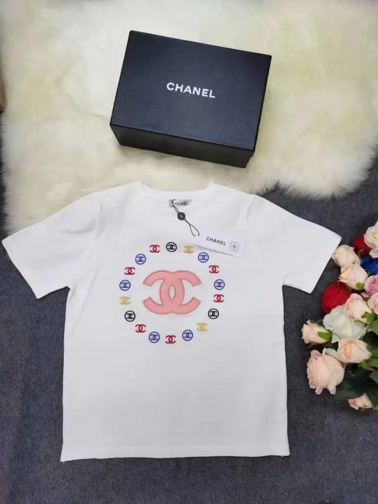 Chanel T-Shirt With Half Sleevs