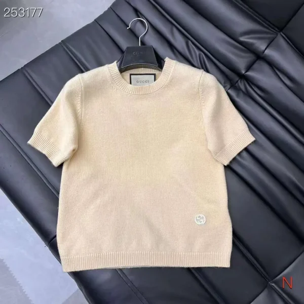 Gucci Short Sleeve Cashmere Knitted Sweater - Image 2