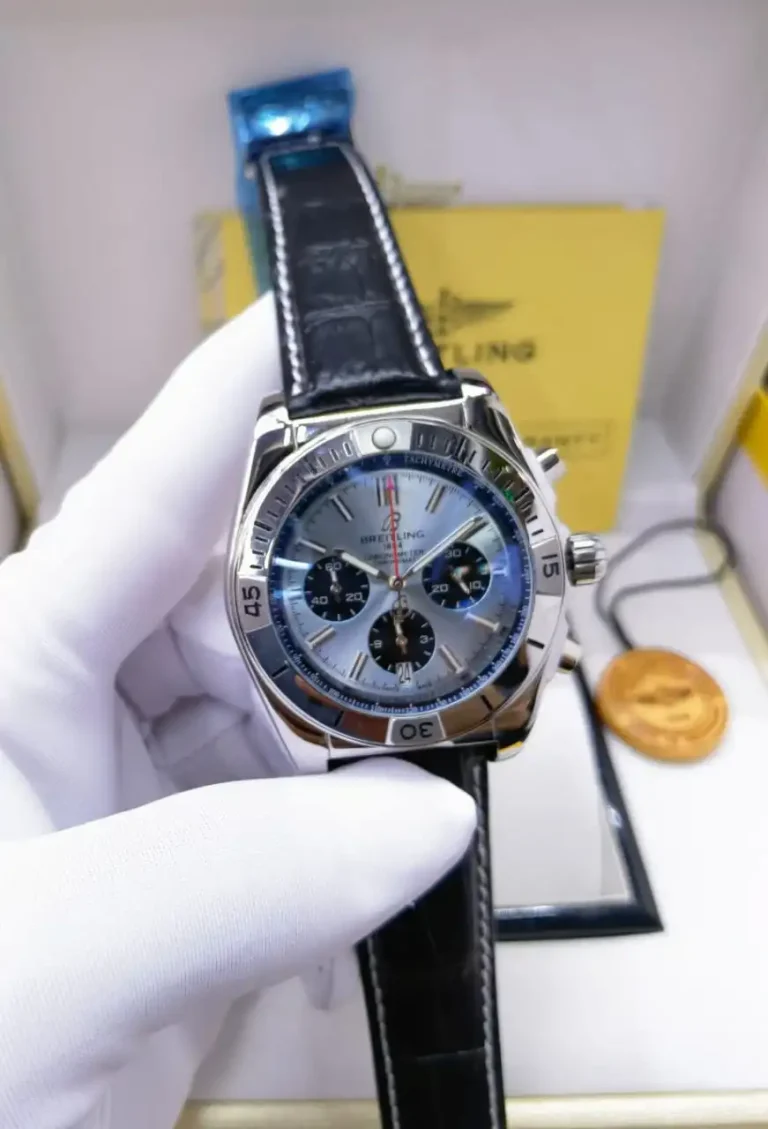 Breitling Chronomat 44 GMT Men’s Watch - Image 2