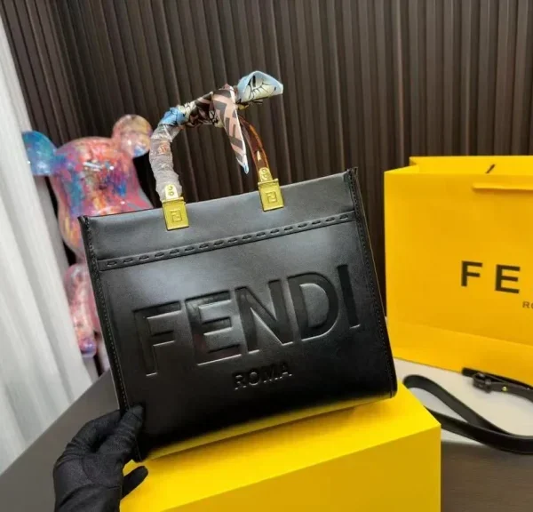 Fendi Sunshine Shopper Leather Tote Bag